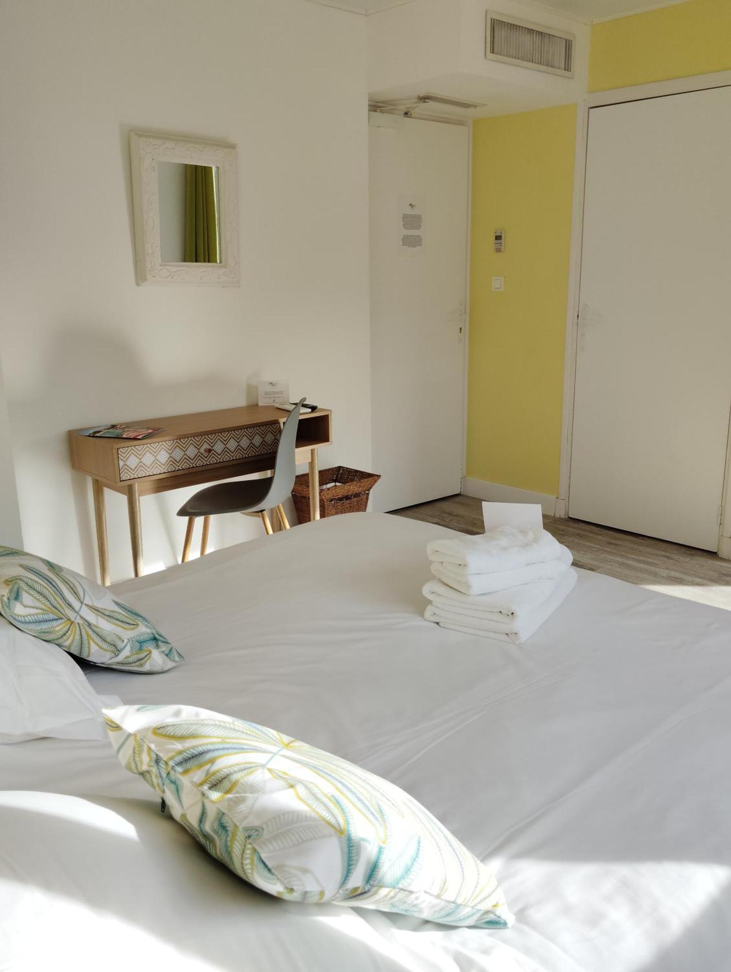 Hotel Les Calanques Les Issambres Buitenkant foto