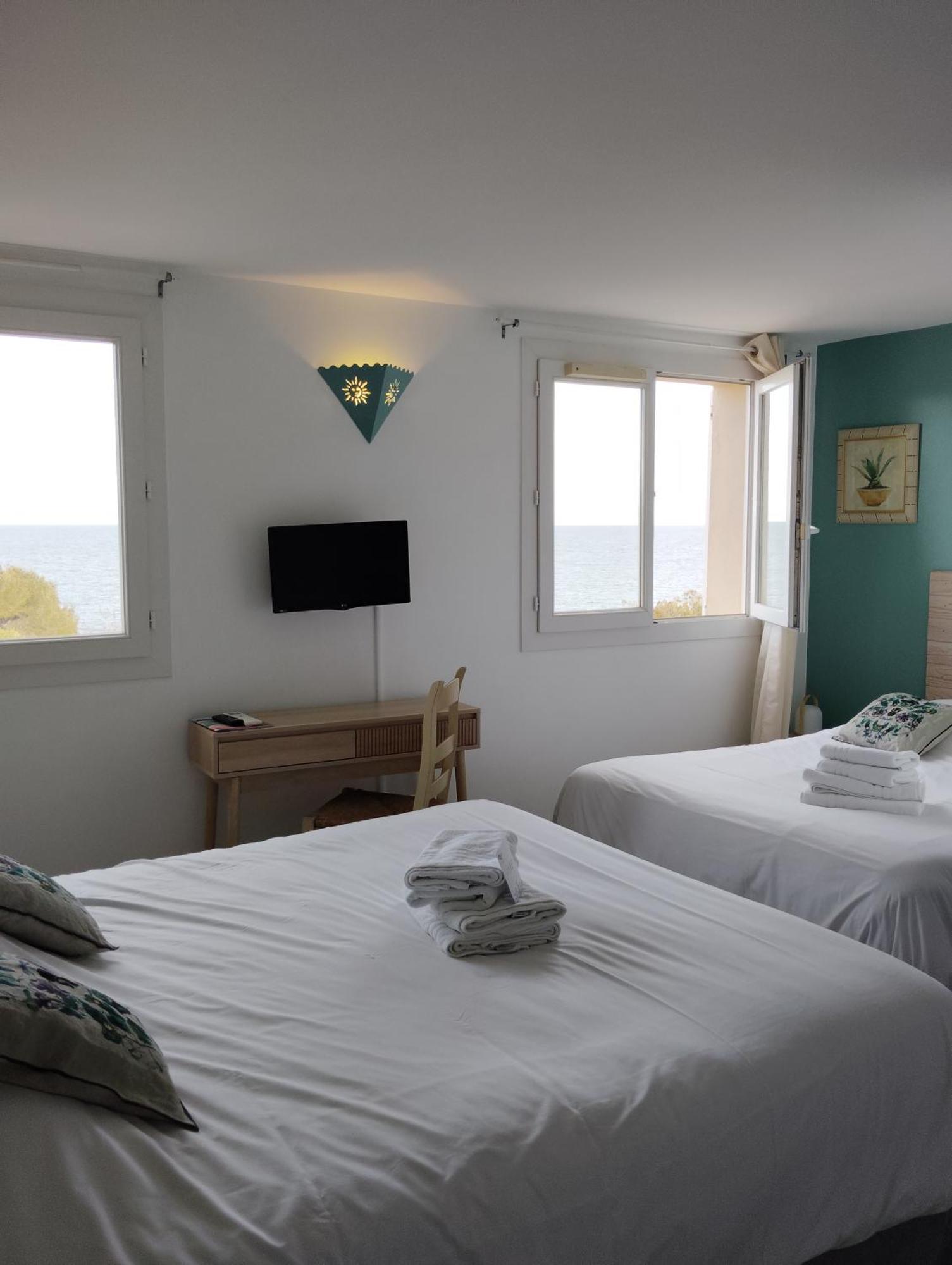Hotel Les Calanques Les Issambres Buitenkant foto